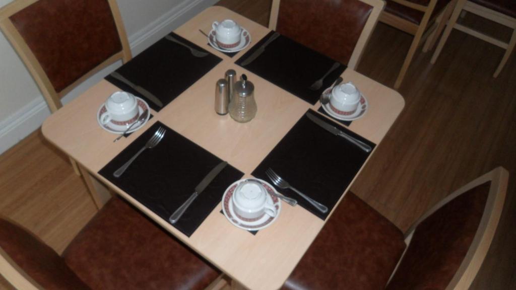 Montrose Guest House Romford Buitenkant foto